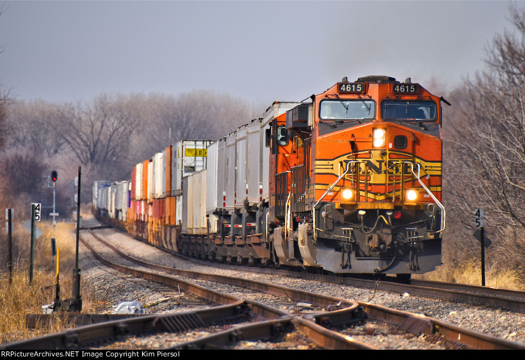 BNSF 4615